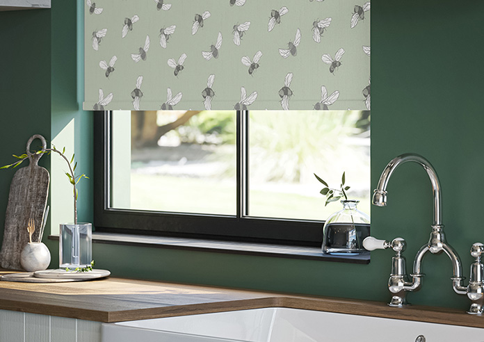 Busy Bee, Spring Green - Twist&Fit Roller Blind - Image 5